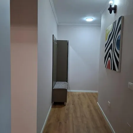 Ideal Location Near Blloku Apartman