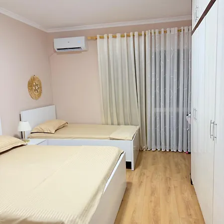 Ideal Location Near Blloku Lägenhet Tirana