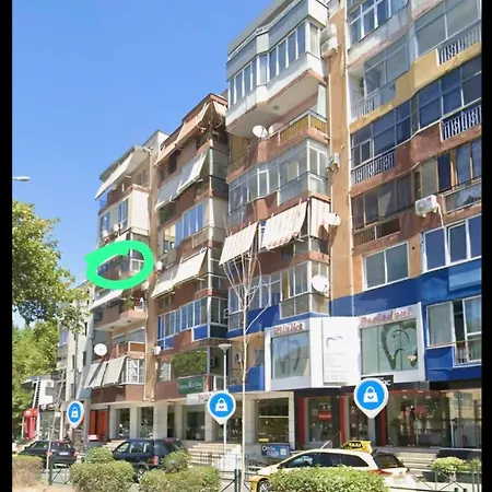 Ideal Location Near Blloku Lägenhet *